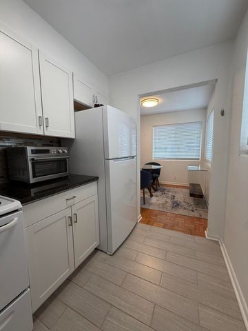 2004 Lake Osborne Drive 17, Lake Worth Beach, FL 33461