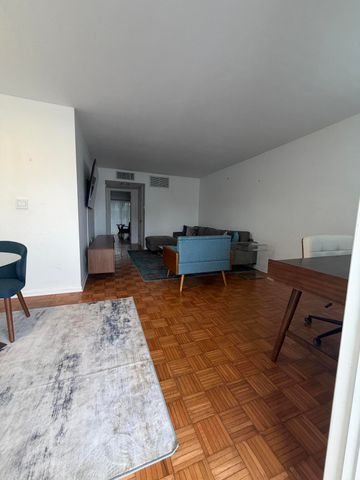 2004 Lake Osborne Drive 17, Lake Worth Beach, FL 33461