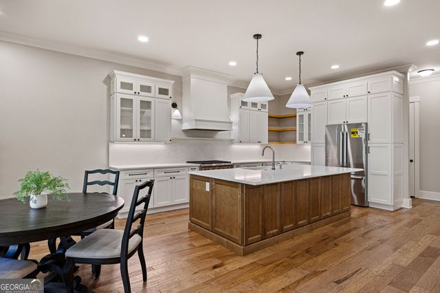 203 Laurel Vista Drive, Canton, GA 30114