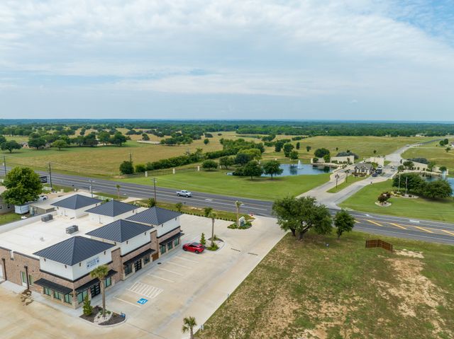 5536 Fm 933 103, Whitney, TX 76692