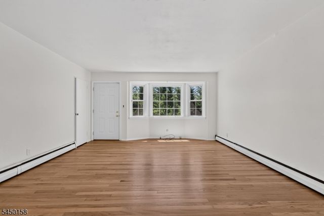 1387 Hamilton St, Franklin Twp., NJ 08873