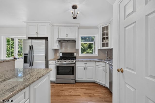 1387 Hamilton St, Franklin Twp., NJ 08873