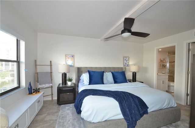 271 Southbay DR 235, Naples, FL 34108