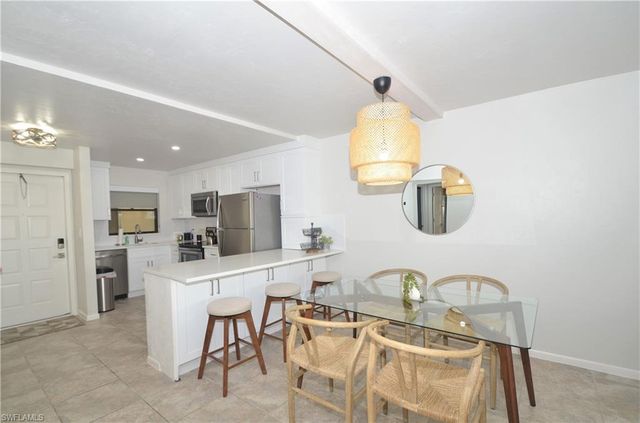 271 Southbay DR 235, Naples, FL 34108