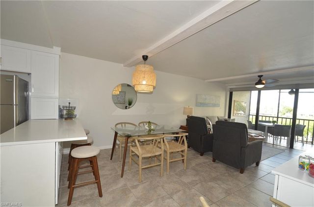 271 Southbay DR 235, Naples, FL 34108
