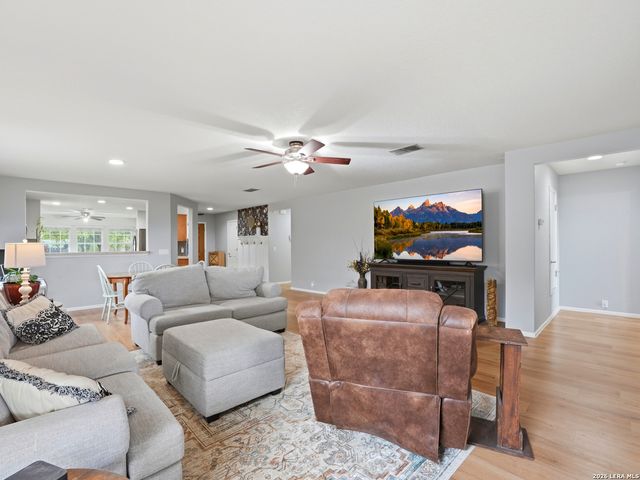 5336 Storm King, Schertz, TX 78108