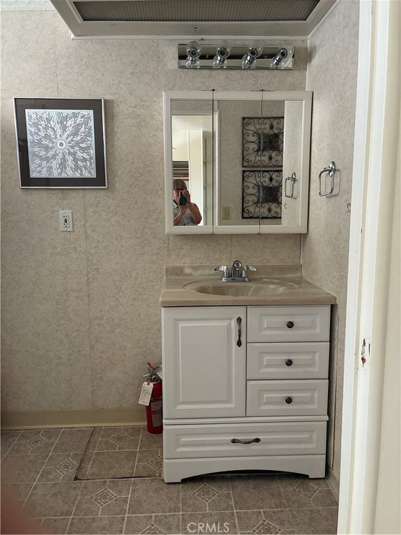 Image 9 of property listing at 1901 Dayton 85, Chico, CA 95928