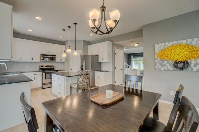 3412 Walden Drive, Woodbury, MN 55129