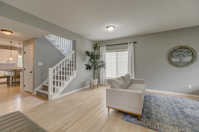 3412 Walden Drive, Woodbury, MN 55129
