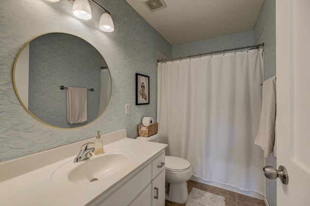 3412 Walden Drive, Woodbury, MN 55129