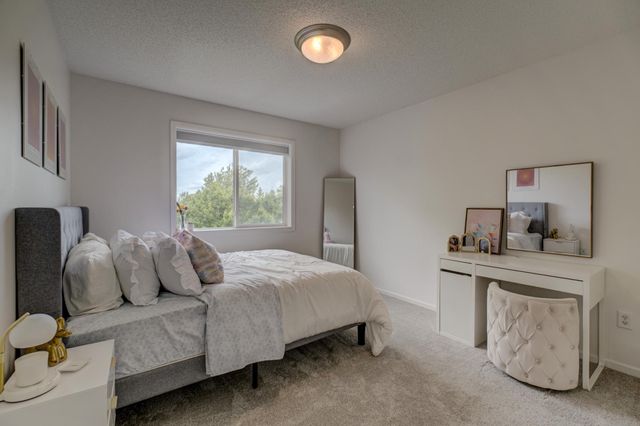 3412 Walden Drive, Woodbury, MN 55129