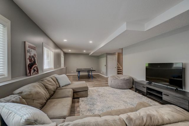3412 Walden Drive, Woodbury, MN 55129