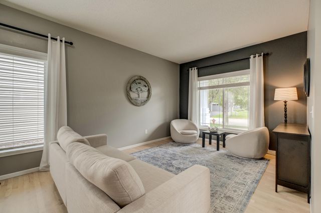 3412 Walden Drive, Woodbury, MN 55129