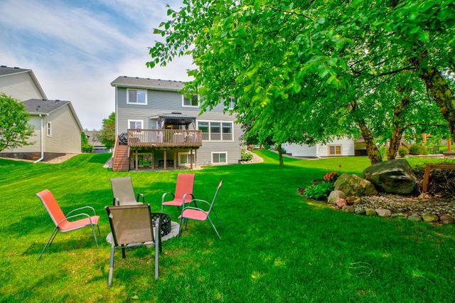 3412 Walden Drive, Woodbury, MN 55129