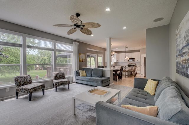3412 Walden Drive, Woodbury, MN 55129