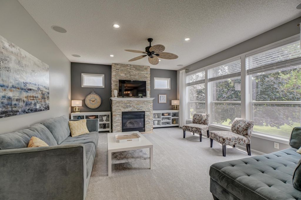 3412 Walden Drive, Woodbury, MN 55129