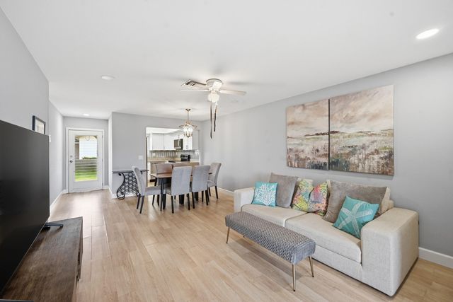 2680 Barkley Drive E C, West Palm Beach, FL 33415