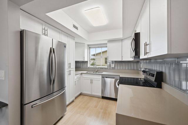 2680 Barkley Drive E C, West Palm Beach, FL 33415