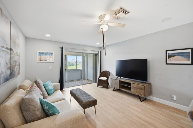 2680 Barkley Drive E C, West Palm Beach, FL 33415