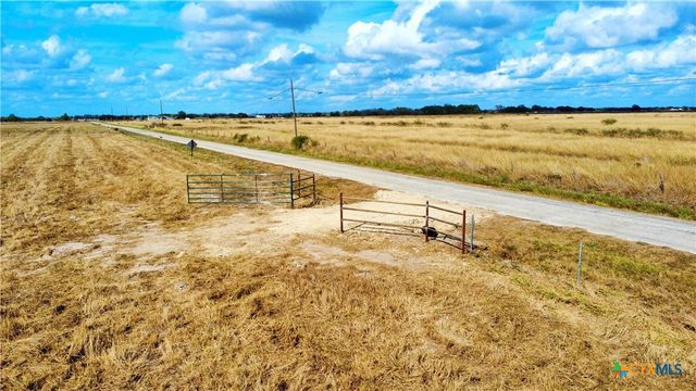 10.01 Hiller Rd, Inez, TX 77968