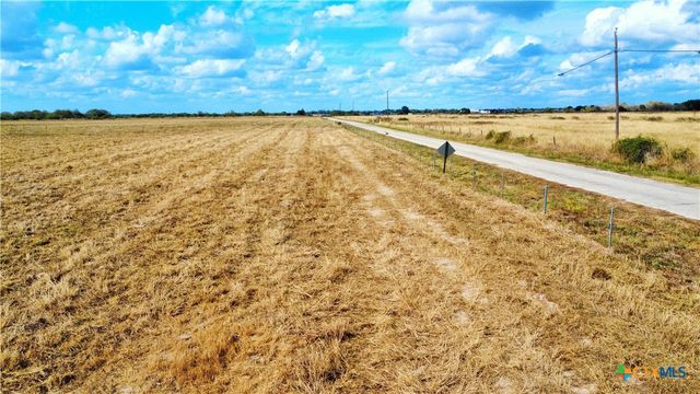 10.01 Hiller Rd, Inez, TX 77968