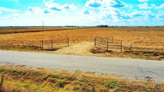 10.01 Hiller Rd, Inez, TX 77968