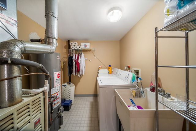 9026 Del Prado Drive 1N, Palos Hills, IL 60465