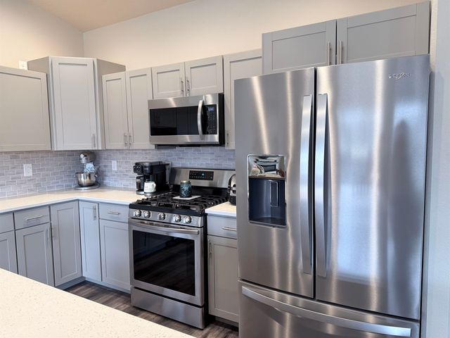 150 Mulberry Loop NE, Minot, ND 58703