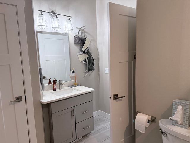 150 Mulberry Loop NE, Minot, ND 58703