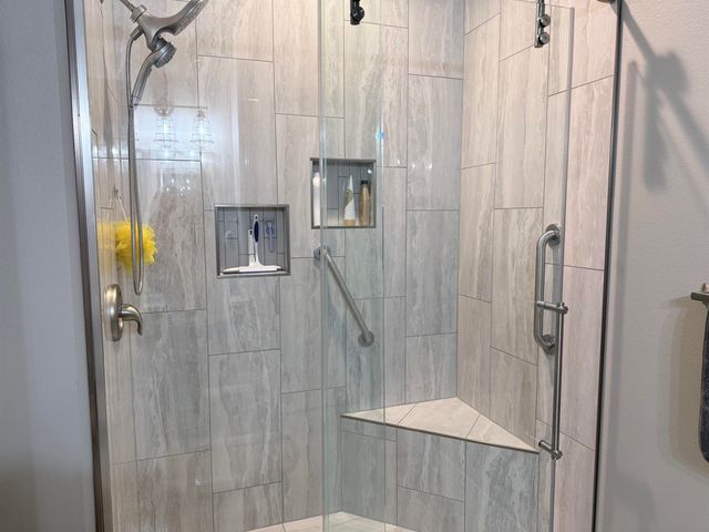 150 Mulberry Loop NE, Minot, ND 58703