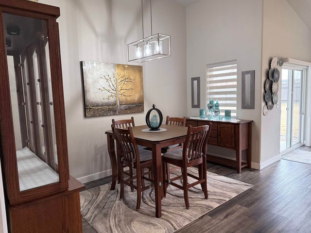 150 Mulberry Loop NE, Minot, ND 58703