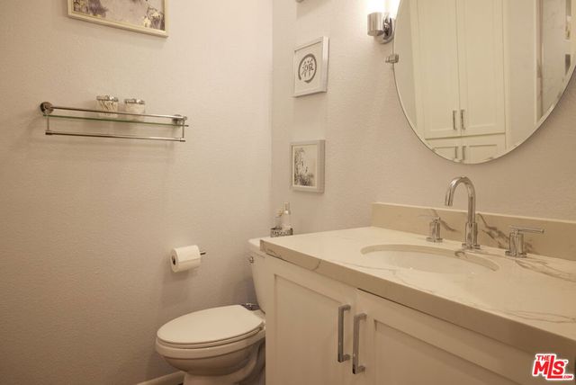 14844 Dickens Street 108, Sherman Oaks, CA 91403