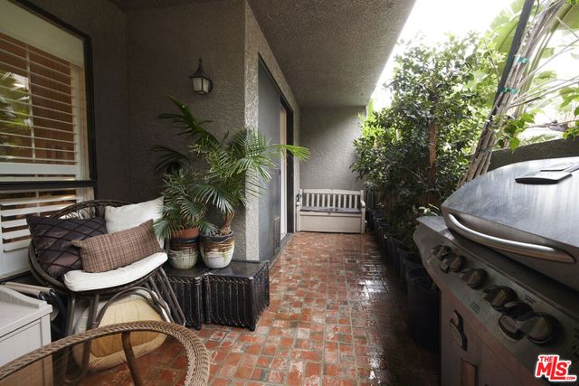 14844 Dickens Street 108, Sherman Oaks, CA 91403