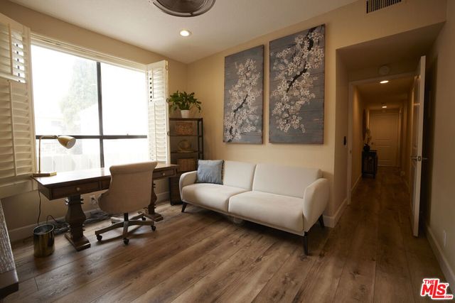 14844 Dickens Street 108, Sherman Oaks, CA 91403