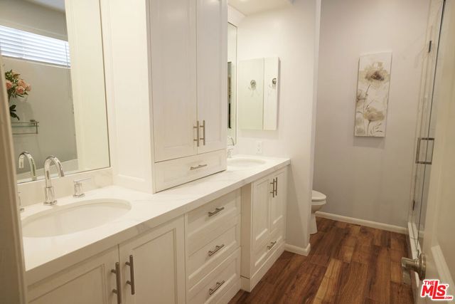 14844 Dickens Street 108, Sherman Oaks, CA 91403