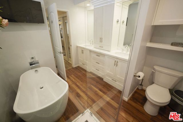 14844 Dickens Street 108, Sherman Oaks, CA 91403