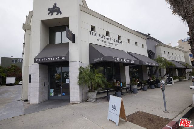 14844 Dickens Street 108, Sherman Oaks, CA 91403