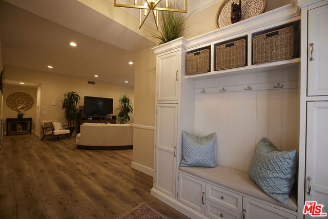 14844 Dickens Street 108, Sherman Oaks, CA 91403