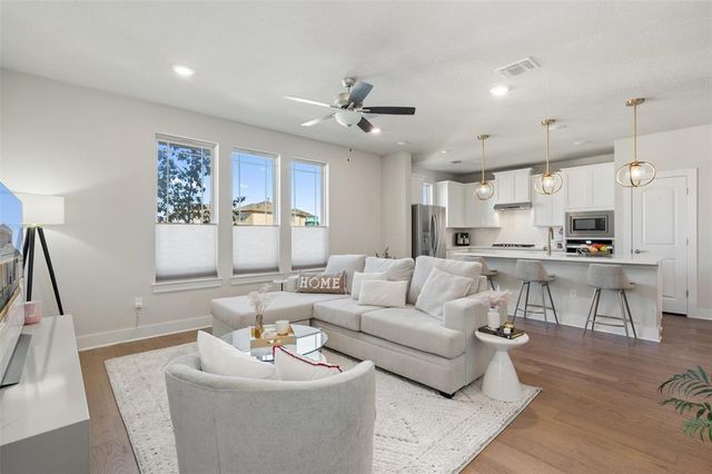 8419 Laughlin LN, Austin, TX 78744