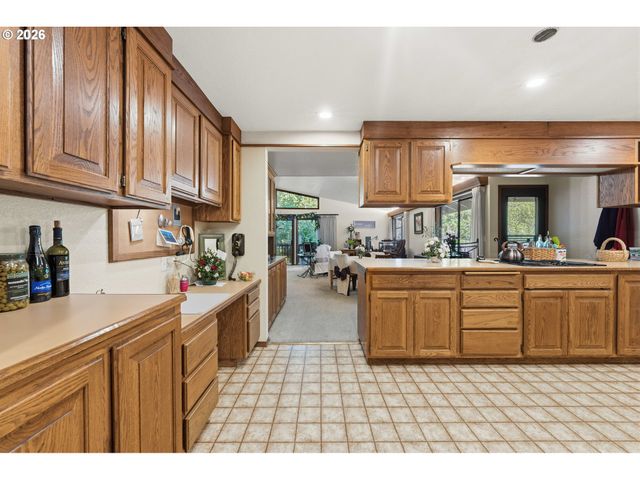 2595 BRUSSELLS St, North Bend, OR 97459