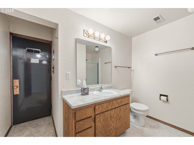 2595 BRUSSELLS St, North Bend, OR 97459