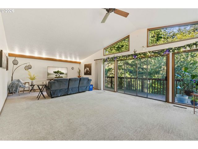 2595 BRUSSELLS St, North Bend, OR 97459