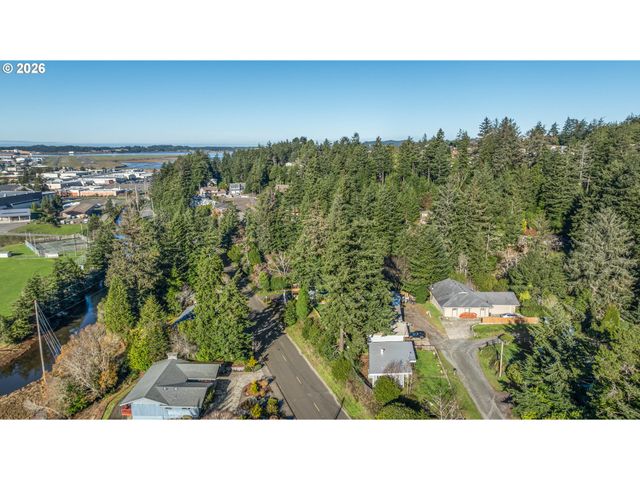 2595 BRUSSELLS St, North Bend, OR 97459