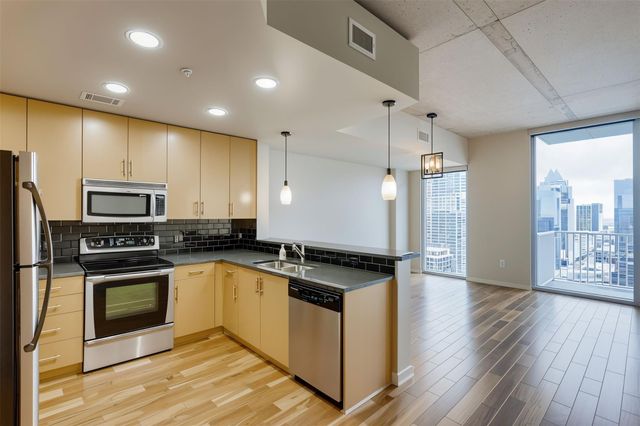 360 Nueces ST 2607, Austin, TX 78701
