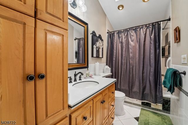 42 Scenic Dr, Green Twp., NJ 07821
