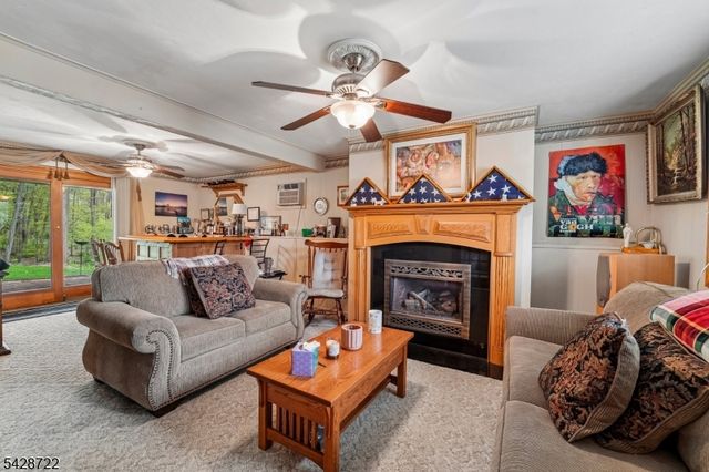 42 Scenic Dr, Green Twp., NJ 07821