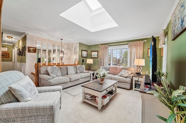 42 Scenic Dr, Green Twp., NJ 07821