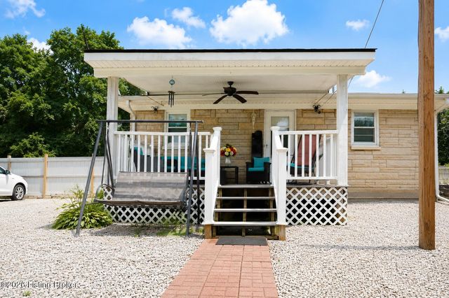 4426 Lynnview Dr, Louisville, KY 40216