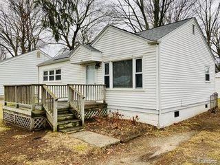 735 Robinwood Drive, Troy, MI 48083