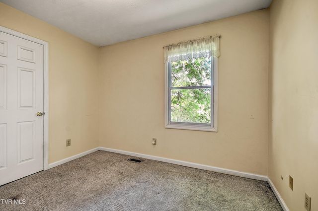 126 Nikki Circle, Church Hill, TN 37642